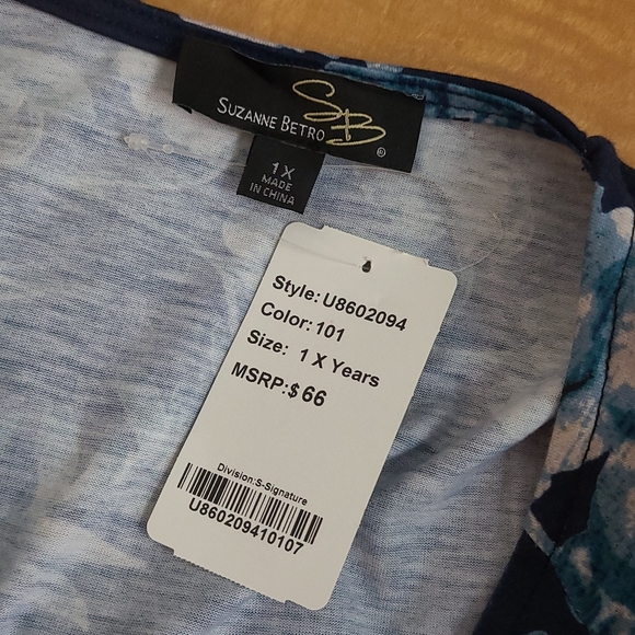 Suzanne Betro Women's Blue Floral Top | 1X - Picture 2 of 7